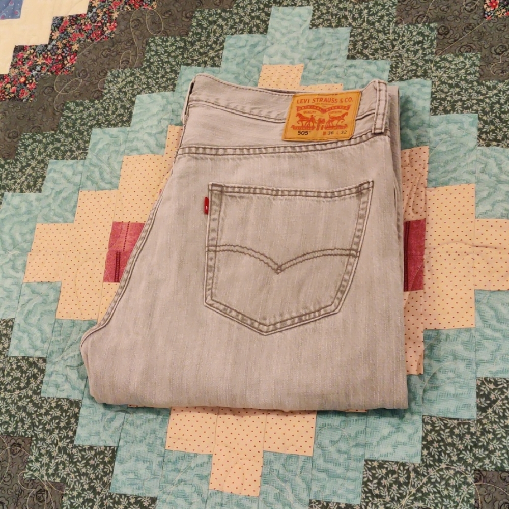 Levi’s 505 36x32 👖 Light Grey Denim Jeans